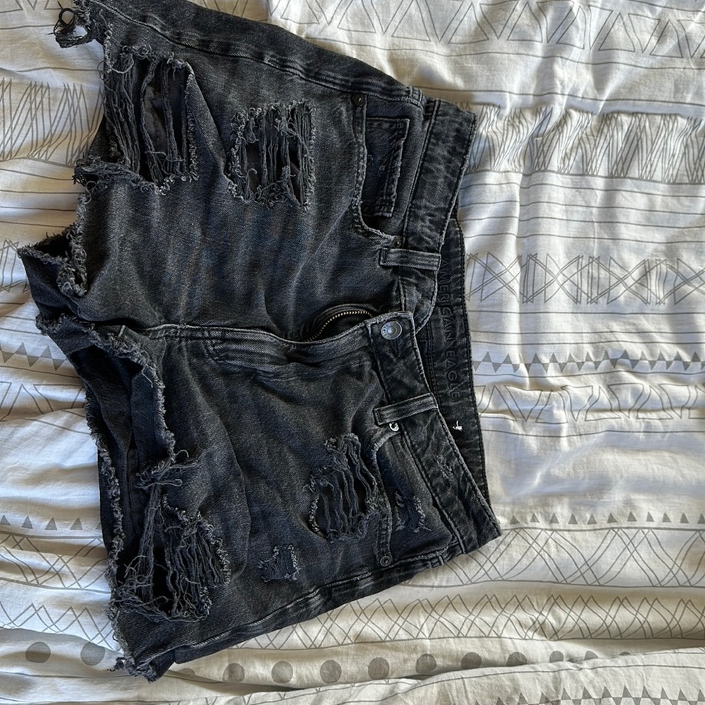 American eagle distressed jean shorts